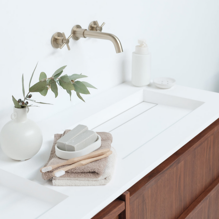 Badkamer inrichten in walnoot: tips & inspiratie