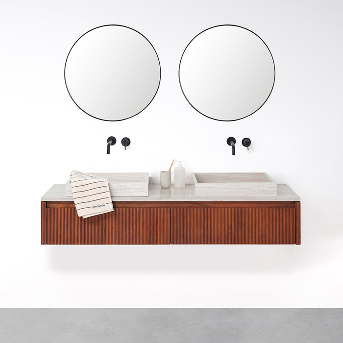 Set Ahun Badkamermeubel in Walnoot met Marcel Bovenplaat en George Wastafel in Beige Marmer.ALT