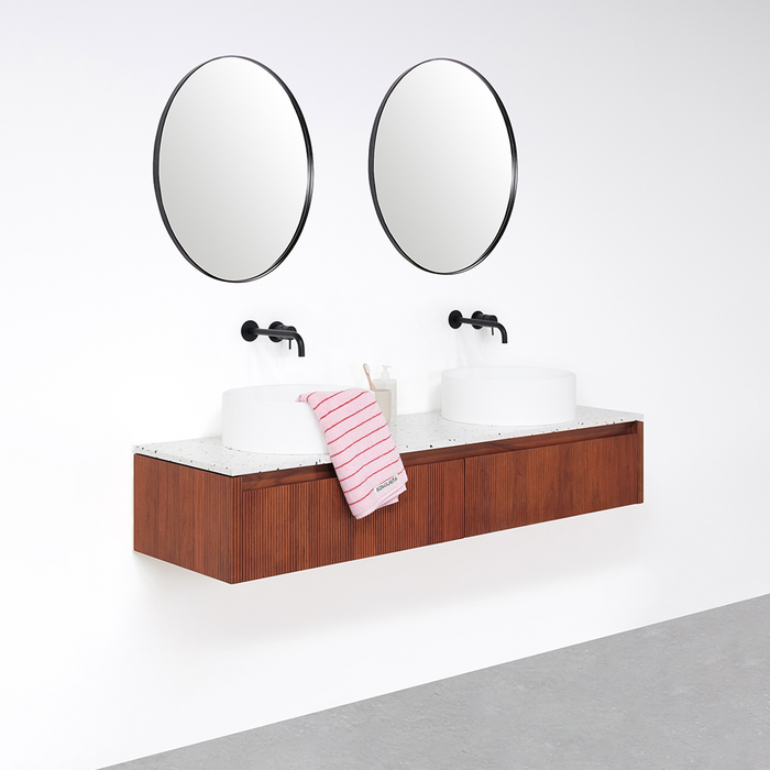 Set Ahun Badkamermeubel in Walnoot met Marcel Bovenplaat in Terrazzo en Sims Waskom in Solid Surface.ALT