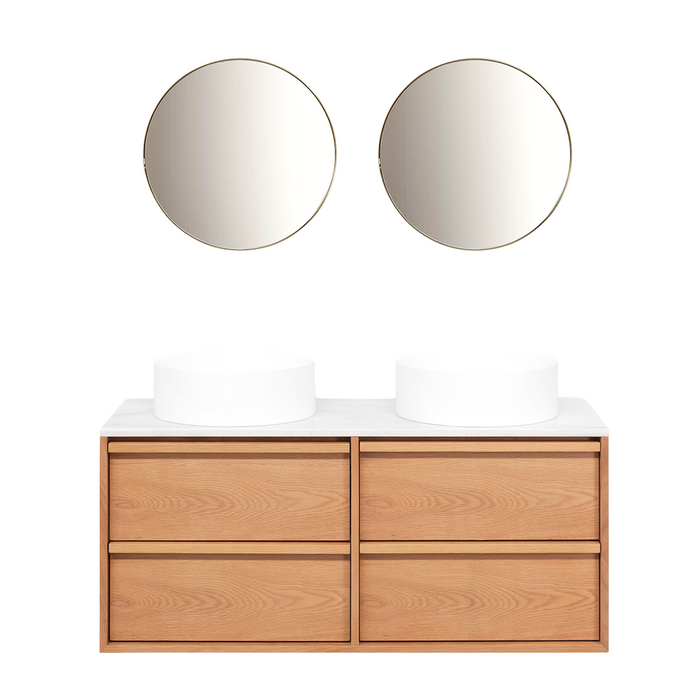 Set Fien Badkamermeubel in Eik met Marcel Bovenplaat in Wit Marmer en Sims Waskom in Solid Surface.