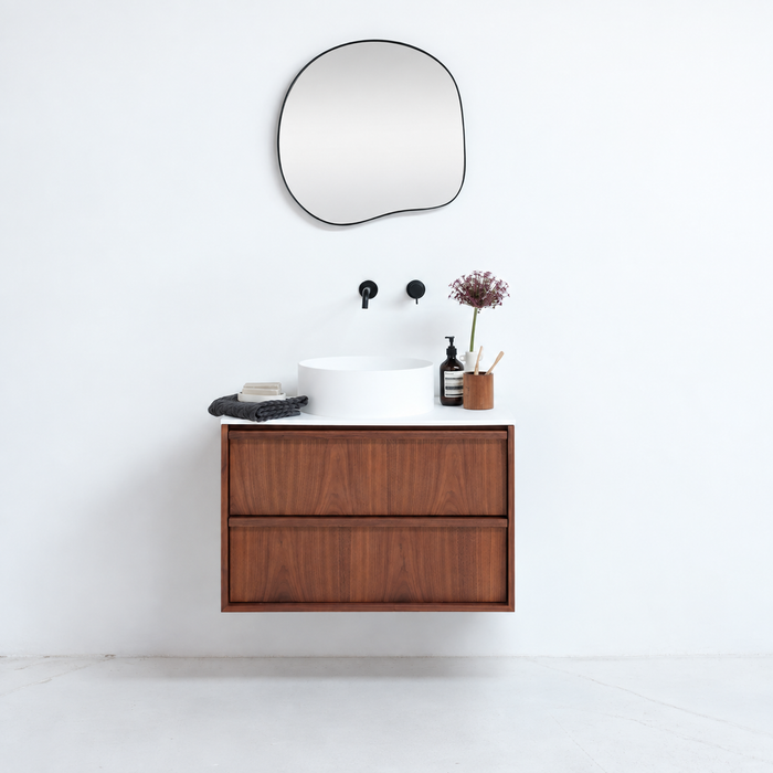 Conjunto de baño Fien de nogal con lavabos Sims de superficie sólida 80 cm