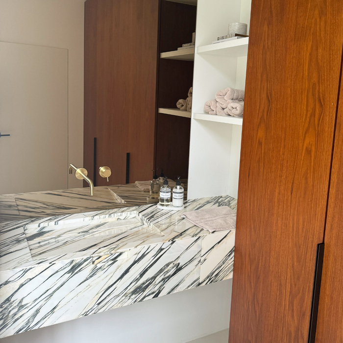 Mueble de baño Loudun con lavabo individual de mármol azul y blanco 170 cm