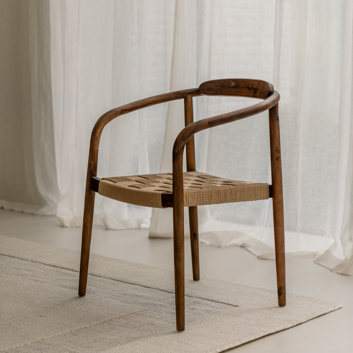 Chaise de salle à manger Burnie en acacia noyer tressé