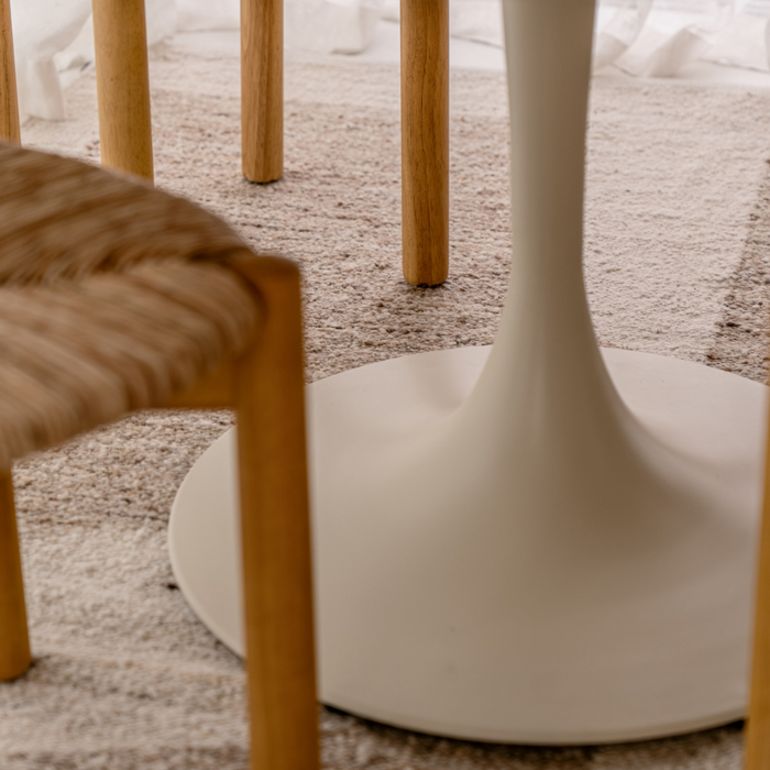 Table à manger ronde tulipe Camille couleur latte nuageux Ø140