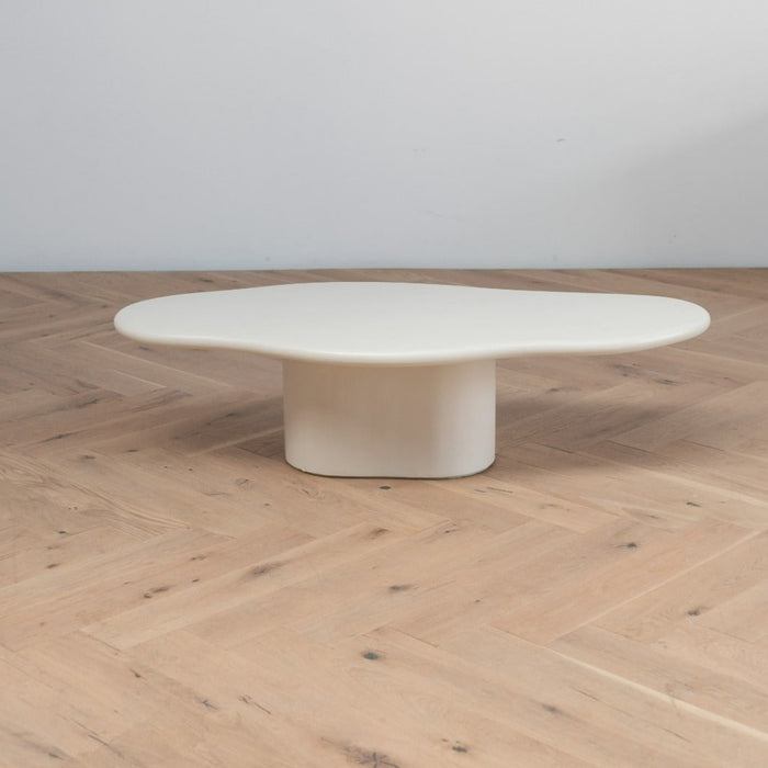 Organische salontafel in betonlook cian