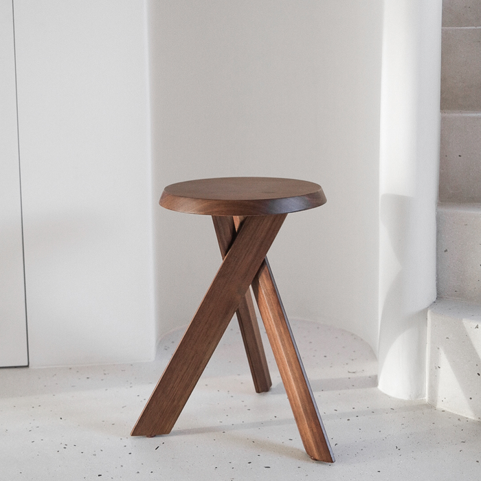 Mesa auxiliar Pannes de acacia color nogal