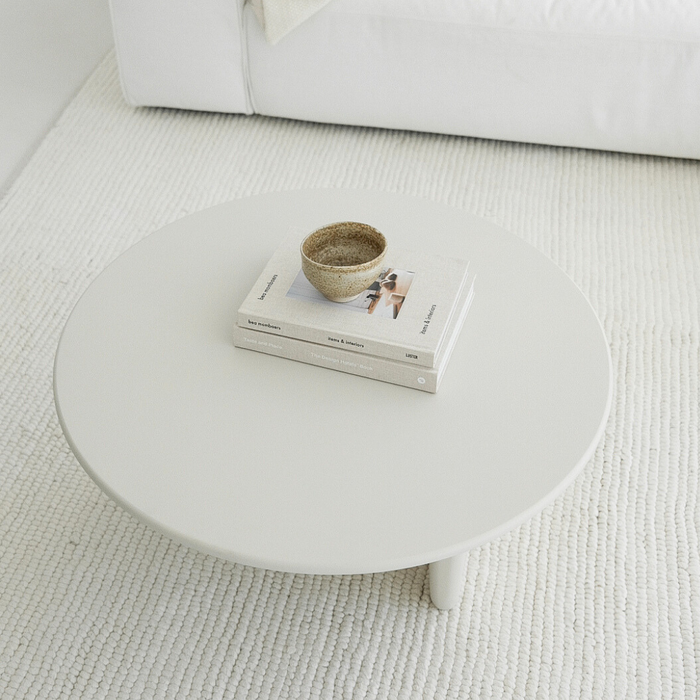 Runder organischer Couchtisch Rochelle Latte
