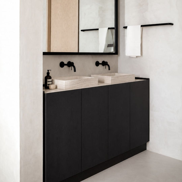 Meuble de salle de bains Felix en bois noir avec vasque George beige, 154 cm