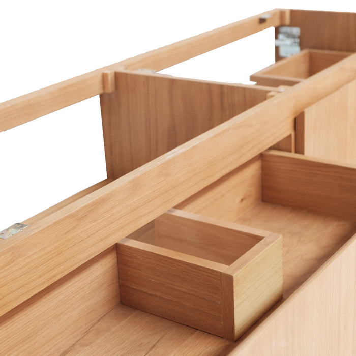 Eiken badkamerkast van bescheiden formaat - 150x25 cm