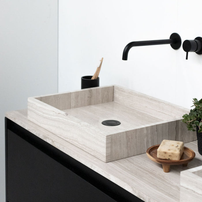 George Lavabo in Beige Marmer op een Ann Badkamerkast 