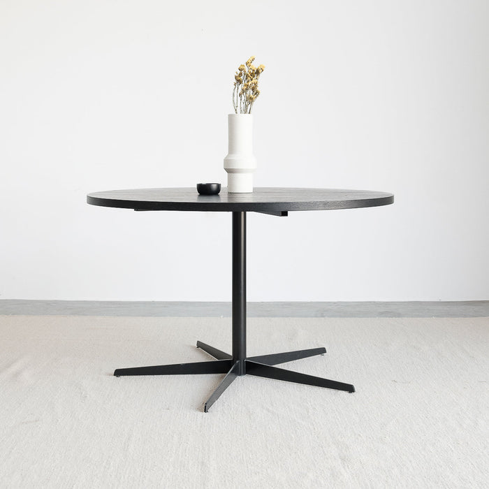 Ronde eettafel zwart hout dia 125cm