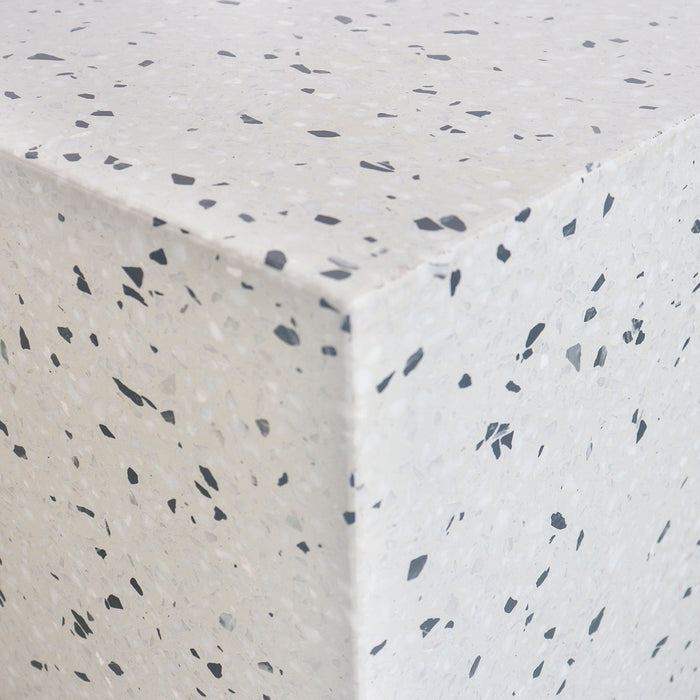 Bodil Bijzettafel 40x40x40cm Wit/Zwart Terrazzo