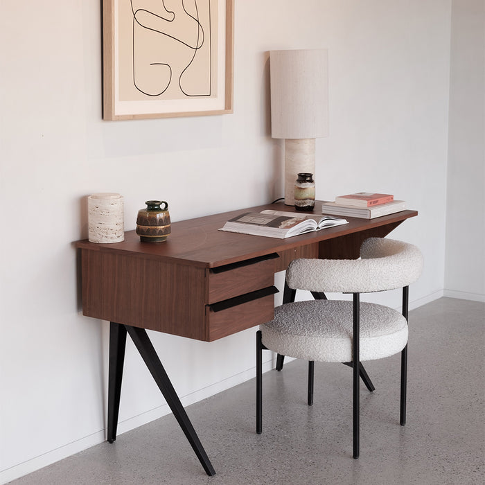 bureau met lades in walnoot