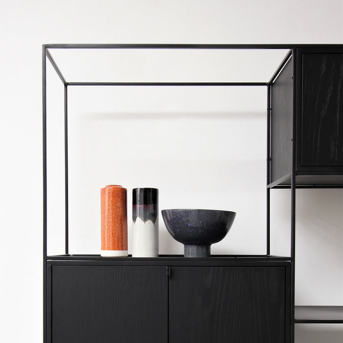 Retro Boekenkast in Zwart Hout Furnified